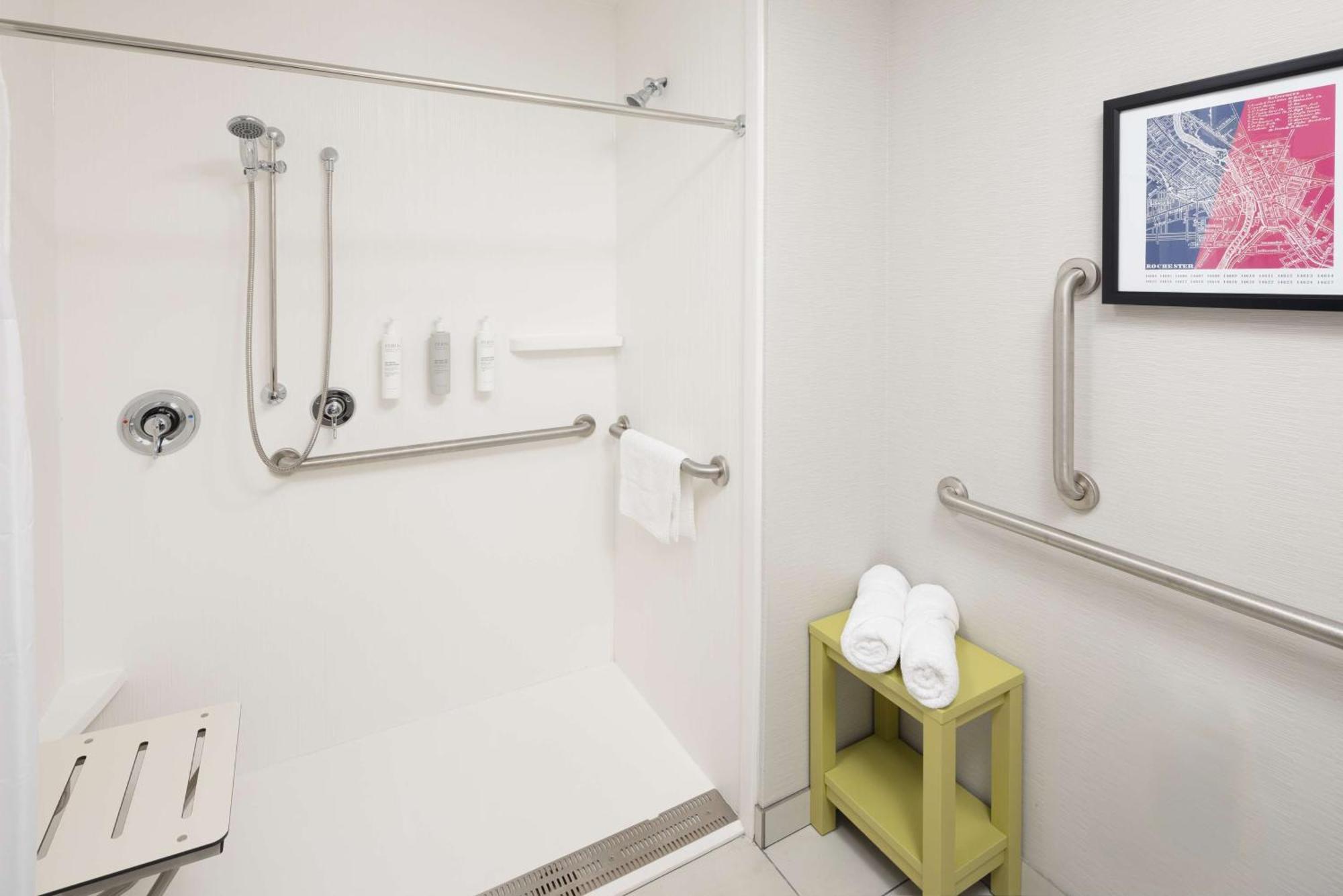 Hampton Inn & Suites Rochester Downtown Esterno foto
