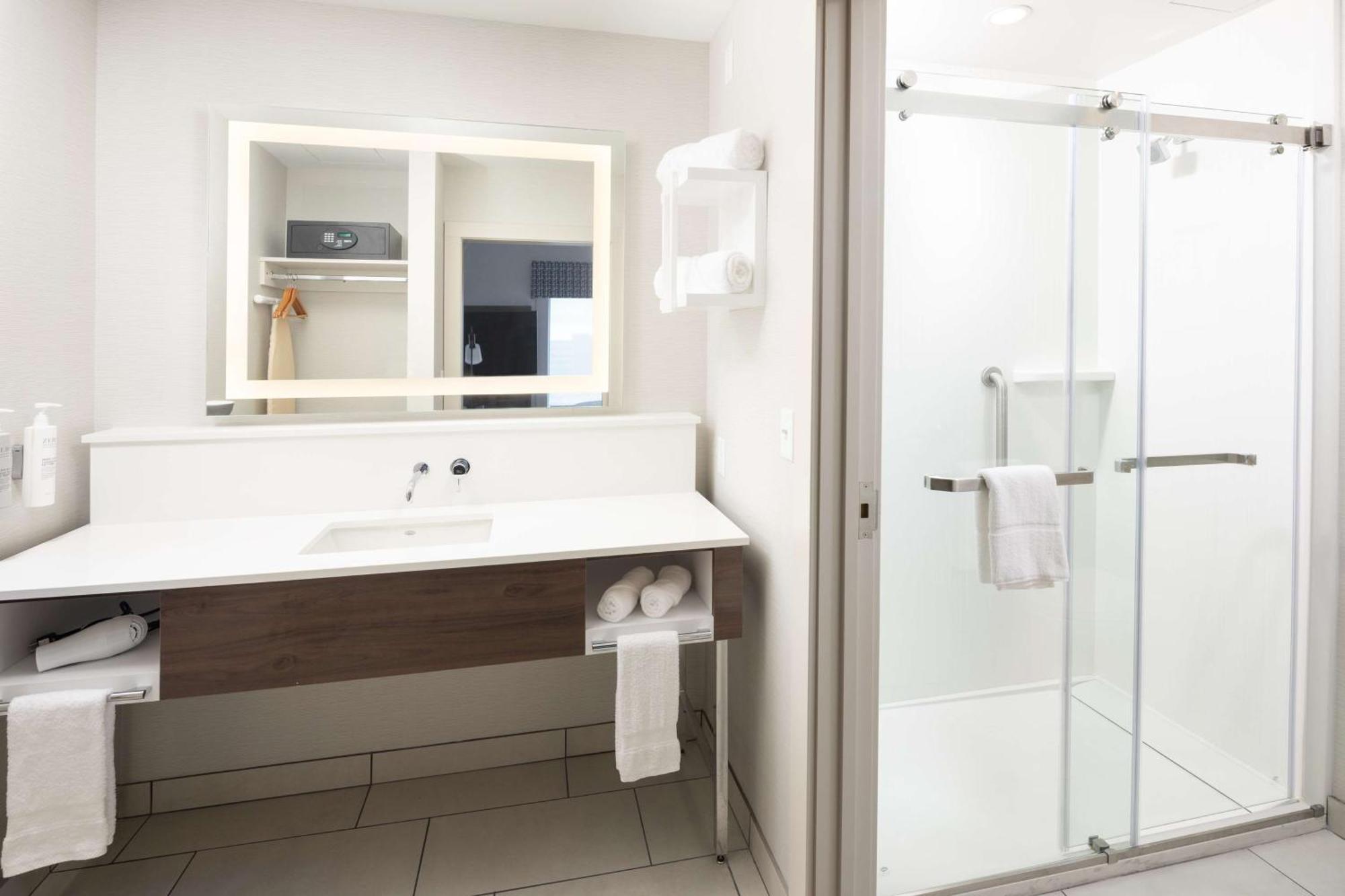 Hampton Inn & Suites Rochester Downtown Esterno foto