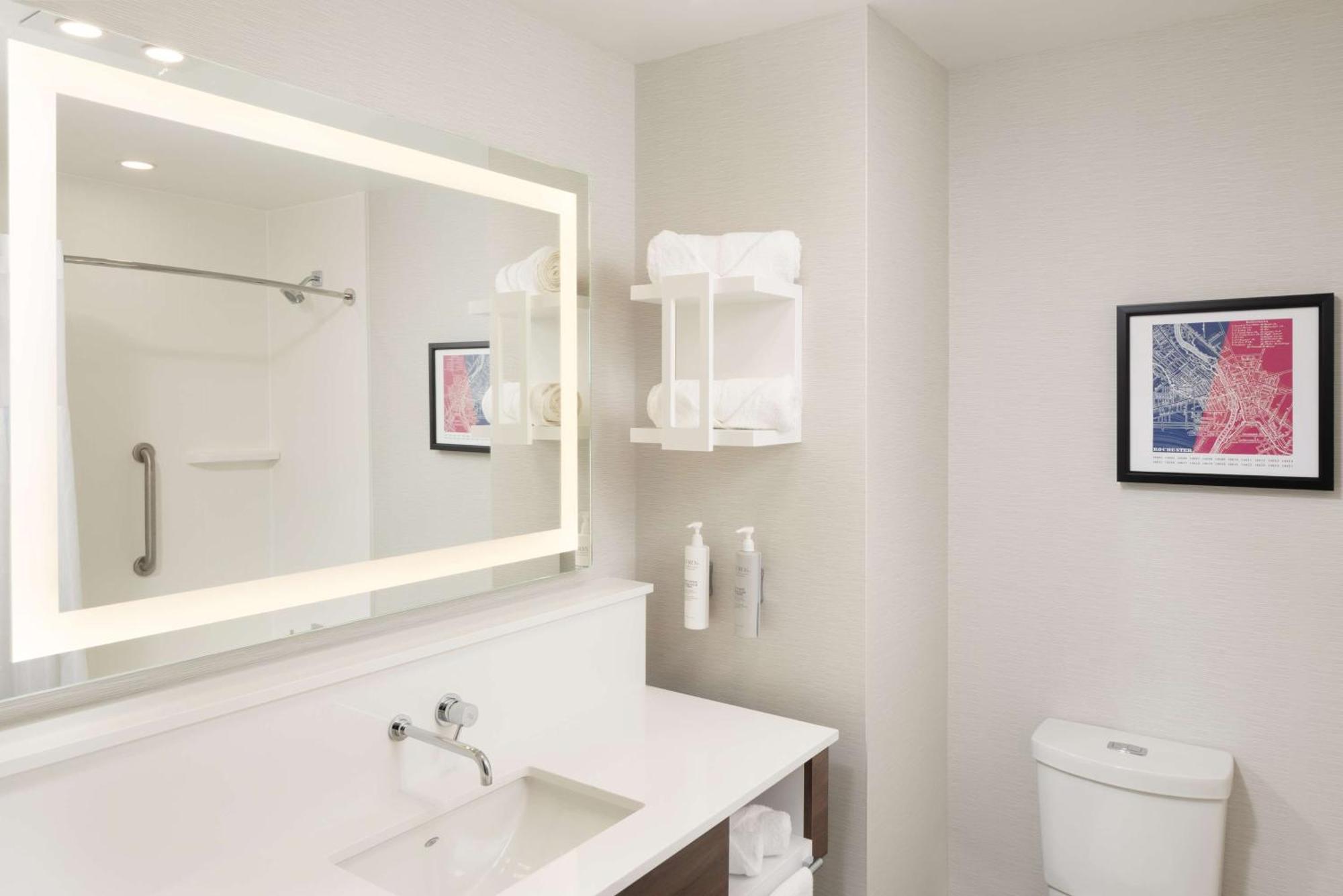 Hampton Inn & Suites Rochester Downtown Esterno foto