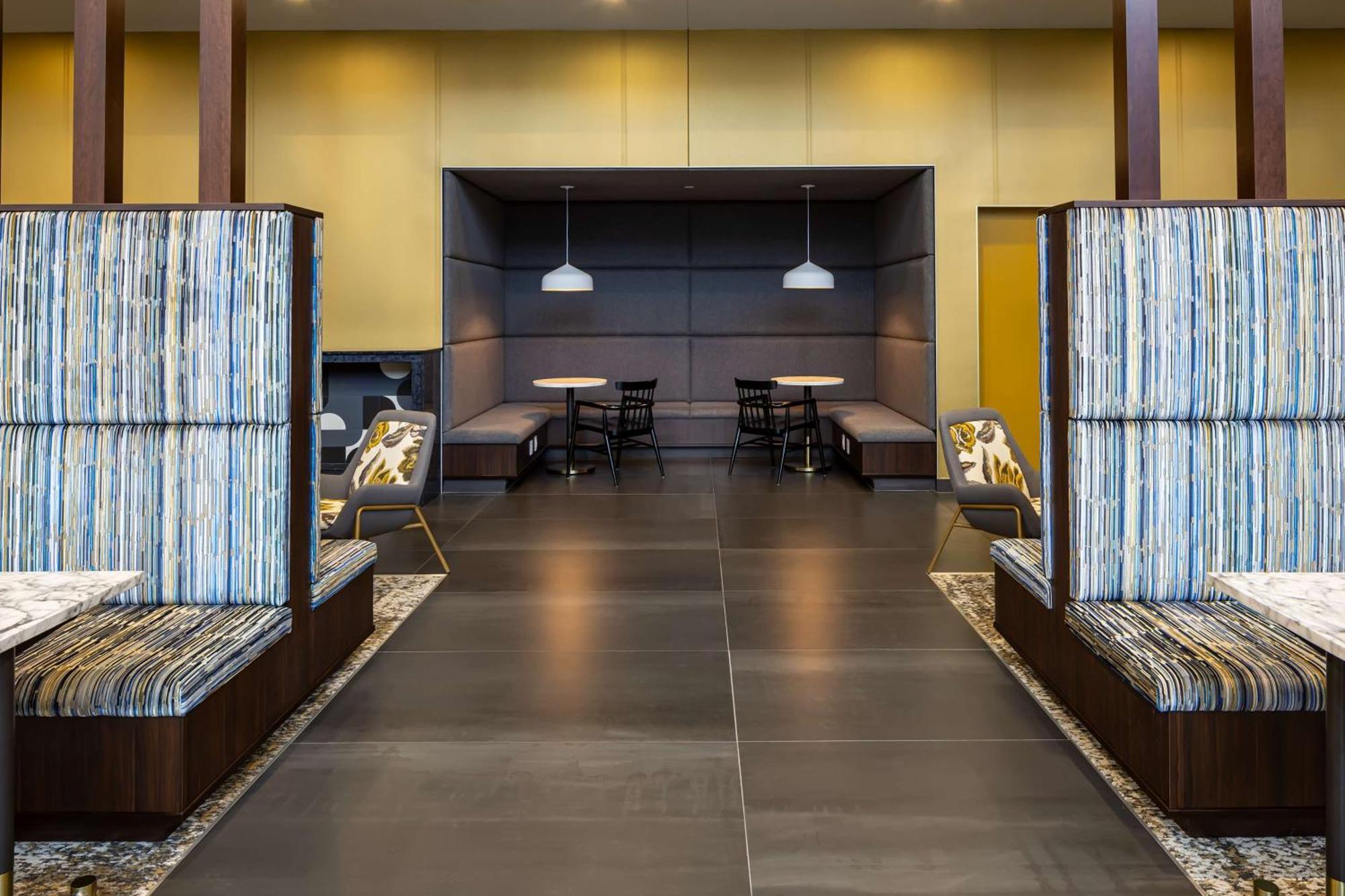 Hampton Inn & Suites Rochester Downtown Esterno foto
